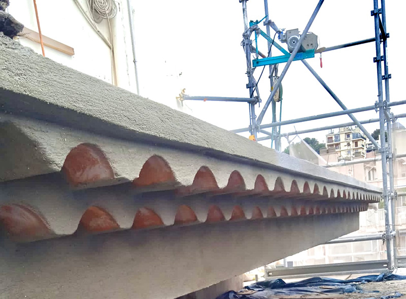 reconstitution de tuiles type génoise lors de rénovation par Renobat